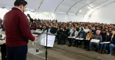 Entrega de ms de 900 crditos del Fideicomiso 'Fondos Tijuana'