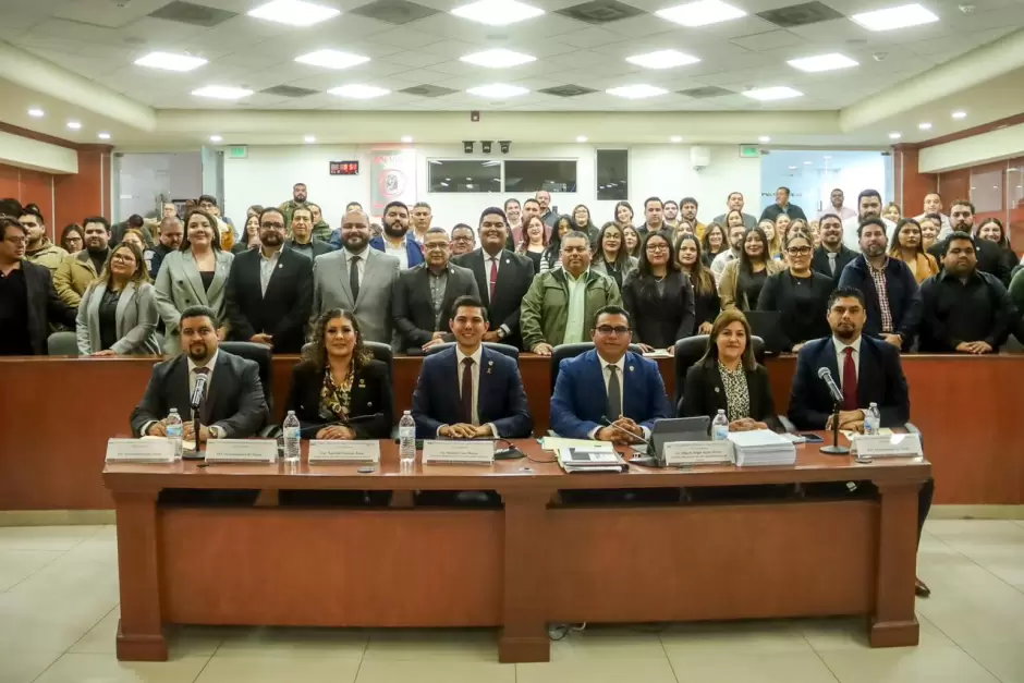 Romn Cota presenta Ley de Ingresos 2026