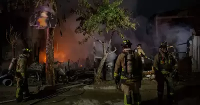 Incendio de casas en Cerro Colorado