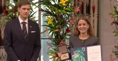 Hija de Mara Corina Machado recibe el Nobel de la Paz en su nombre