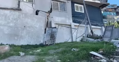 Deslave en colonia Libertad dej inhabitable una casa que en 62 aos no haba pr