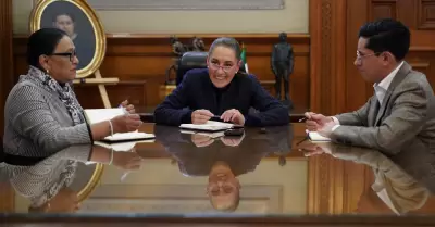 Claudia Sheinbaum conversa con el papa Len XIV