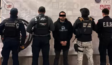 Presunto homicida con una orden de arresto activa