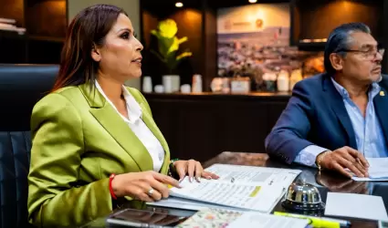 Claudia Agat�n Mu�iz