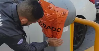 Clausuran estacionamientos de Plazas