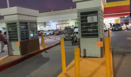 Operativo en estacionamientos de plazas comerciales