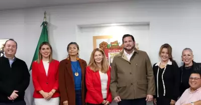 Sostiene Ismael Burgue�o encuentro con la Asociaci�n Femenil de Ejecutivas de Em