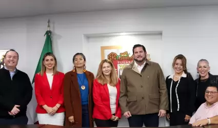 Sostiene Ismael Burgue�o encuentro con la Asociaci�n Femenil de Ejecutivas de Em