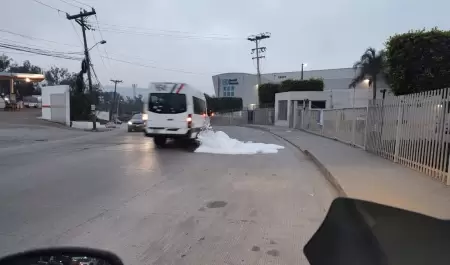 Reportan vertido de qu�micos en alcantarilla del ejido Chilpancingo