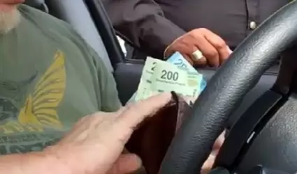 D�divas a polic�as tambi�n es delito