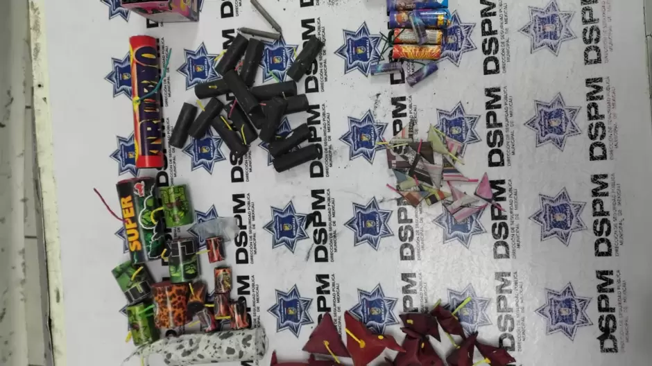 Polic�a Municipal detiene a hombre en posesi�n de pirotecnia