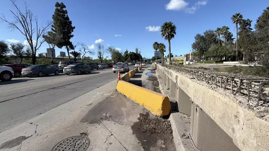 Nuevo socavón obliga al cierre parcial de la Vía Rápida Oriente