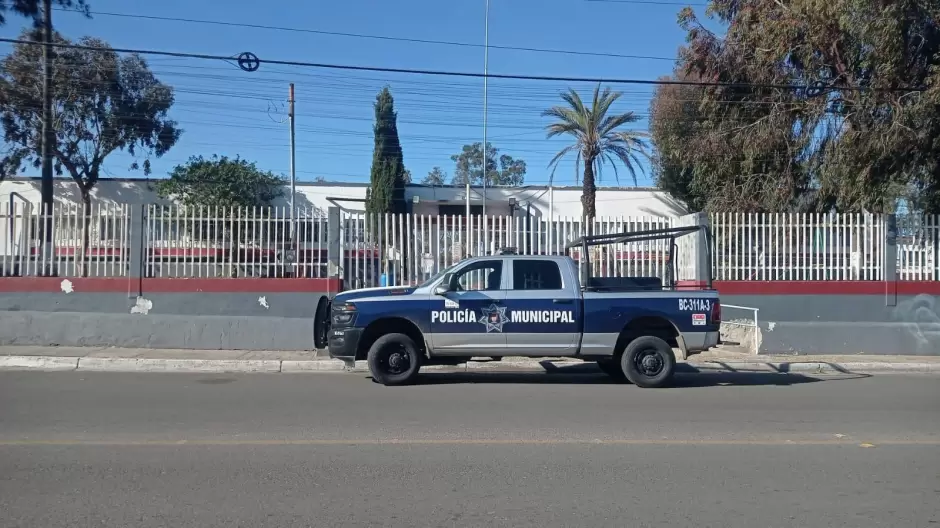 Operativos de vigilancia en escuelas de Tijuana durante vacaciones decembrinas