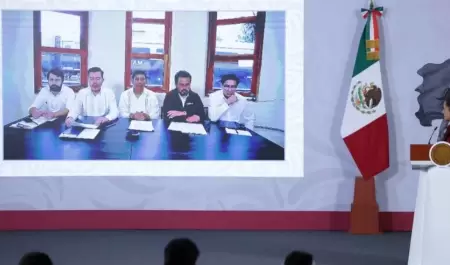 Claudia Sheinbaum y funcionarios del gobierno federal