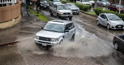 Encharcamientos e inundaciones en vialidades y ca�ones de Tijuana