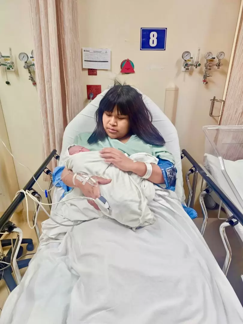 Reciben a los beb�s de A�o Nuevo en Baja California