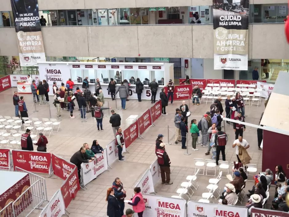 Cumple Ismael Burgueño con el pago de su Impuesto Predial