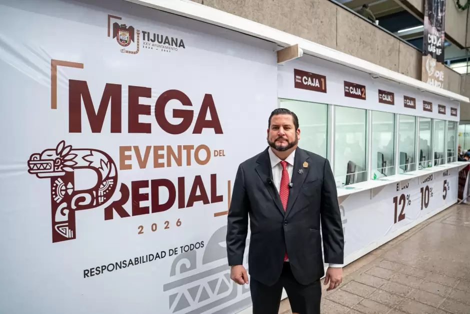 Cumple Ismael Burgueño con el pago de su Impuesto Predial