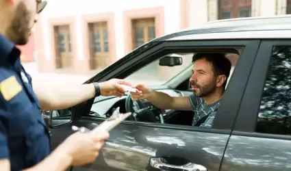 Cuatro ciudadanos presentados ante Fiscal�a por "dar mordidas" a municipales en