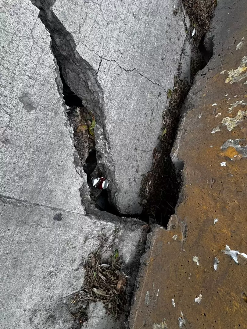 Socavón junto a Palacio Municipal