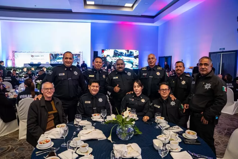 Conmemora Ismael Burgue�o el D�a Internacional del Polic�a