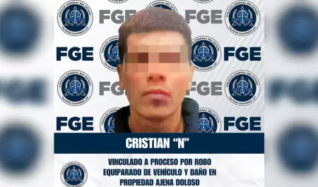 Vinculado a proceso por los delitos de robo equiparado de veh�culo y da�o en pro