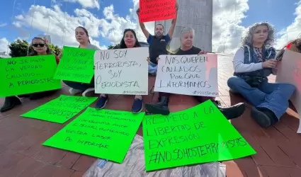 Periodistas se manifiestan en Tijuana por el D�a del Periodista y denuncian crim