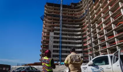 Obra de construcci�n en Punta Bandera clausurada por incumplir medidas de seguri