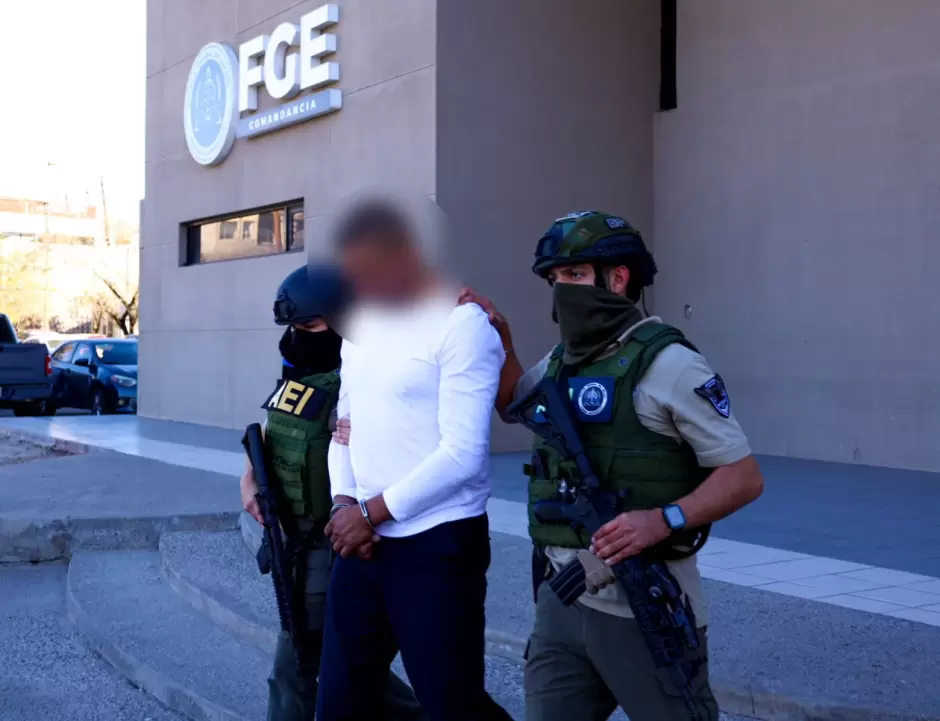 Cumplimentan orden de aprehensi�n contra polic�as municipales por desaparici�n forzada de personas