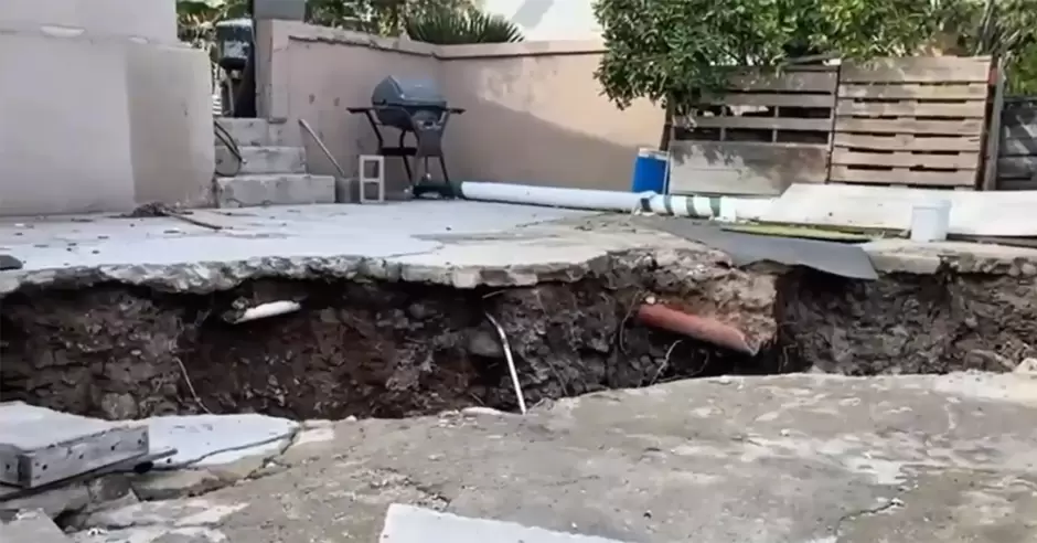 Deslizamiento de tierra que afectar�a 500 viviendas en colonia Libertad