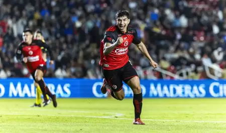 Xolos gana en su aniversario en la Corregidora