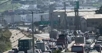 Inician cierre total de carriles en la V�a R�pida Poniente por reparaci�n de soc