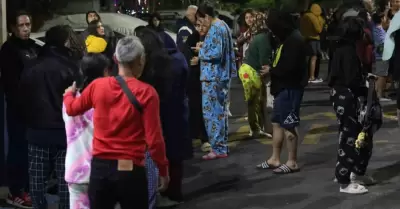 Esta madrugada se activ� la alarma s�smica y cientos de capitalinos salen de sus