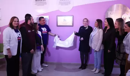 Asiste S�ndica Procuradora a d�cimo aniversario del CRIT Baja California