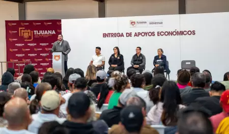 Entrega de apoyos econ�micos