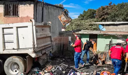 Brindan atenci�n a la comunidad de Rancho Las Flores