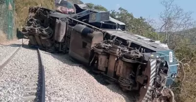 Descarrilamiento del Tren Interoce�nico, que une el Pac�fico con el Golfo de M�x