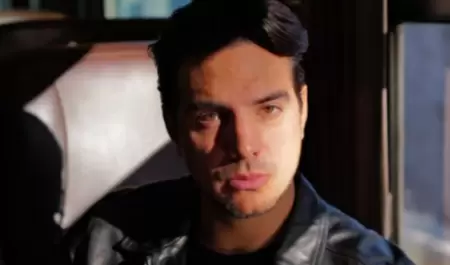 Vadhir Derbez