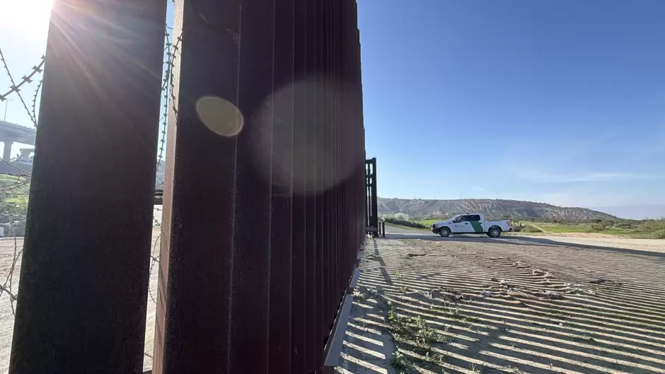 Frontera muro fronterizo