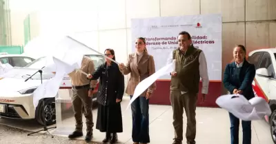 Banderazo de arranque a las unidades el�ctricas