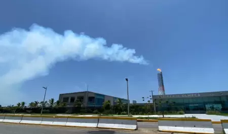 Refiner�a Olmeca, tambi�n conocida como Dos Bocas.