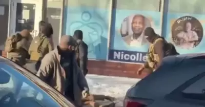 Agentes de ICE matan a un hombre en Minneapolis