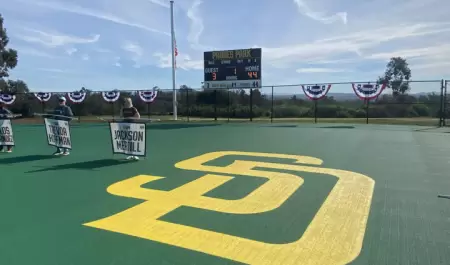Reabren campo accesible como Padres Park en San Dieguito Park