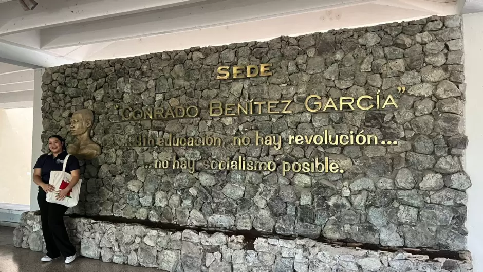 Alumna de la ENFT que particip� en programa de internacionalizaci�n en Cuba