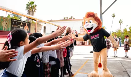 Programa D.A.R.E. en escuelas de Ensenada