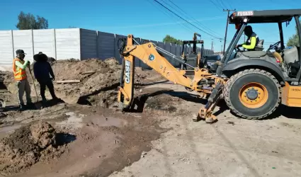 Reposici�n de tuber�a de alcantarillado pluvial en la colonia Esperanza