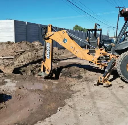 Reposici�n de tuber�a de alcantarillado pluvial en la colonia Esperanza