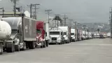 Garita Otay 2 camiones de exportaci�n