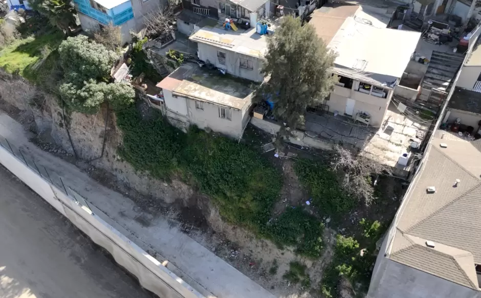 Vecinos del Ca��n Otay denuncian da�os por Viaducto Elevado