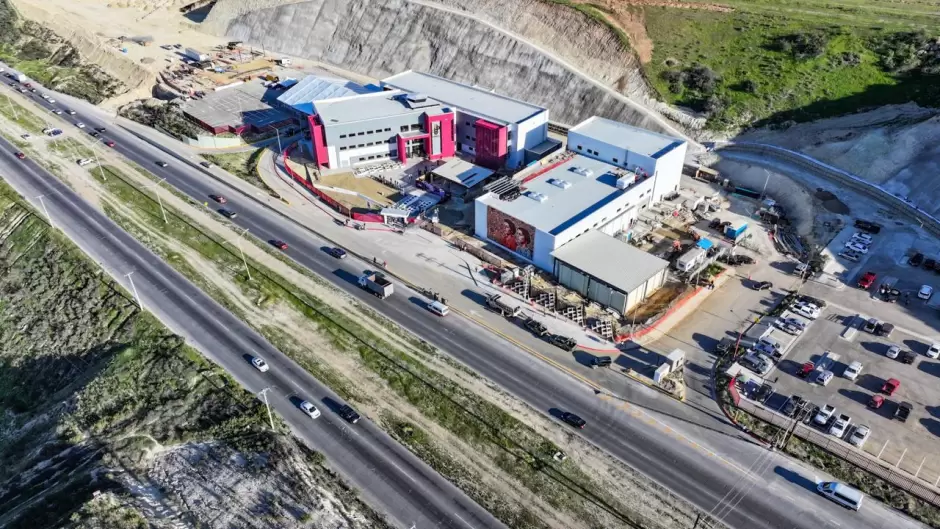 Inauguración del Viaducto Elevado y la Universidad Rosario Castellanos
